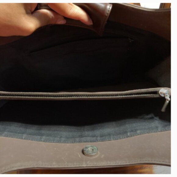 GUESS  Brown Faux Leather Shoulder Tote Bag – Silver Buckle Detail, Medium Sz - Picture 3 of 3